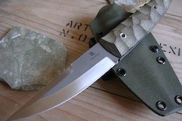 Talon in RWL34 and green canvas micarta Talon in RWL34 and green canvas micarta