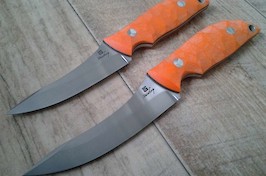 Large and regular Capreolus knives in blaze orange G10 and Sandvik 14C28N
